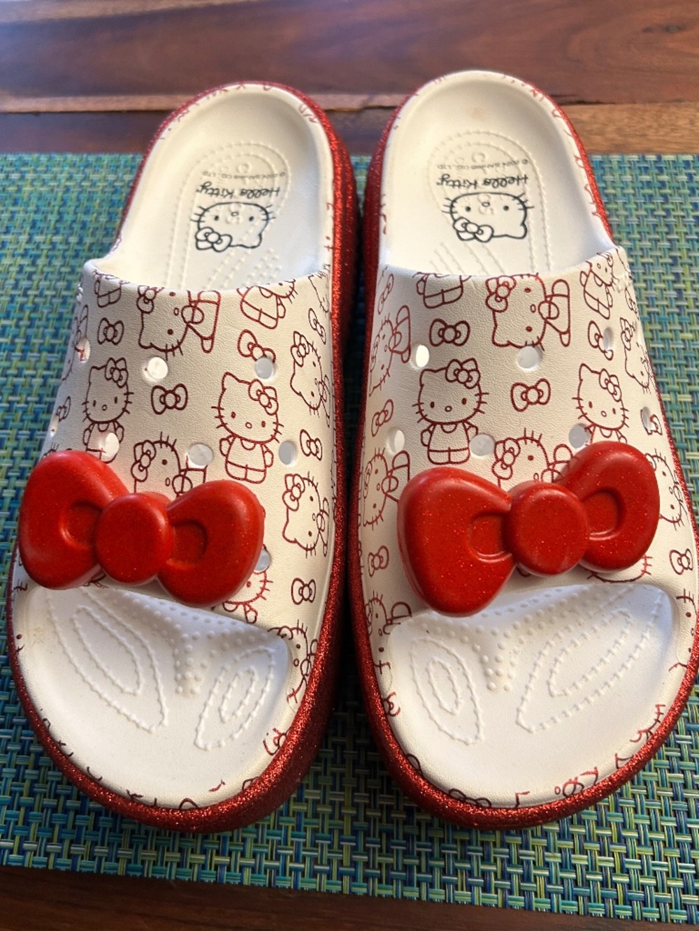 NEW Hello Kitty x Crocs Stomp Red Glitter Platform Slides Size 9 Y2k Sanrio